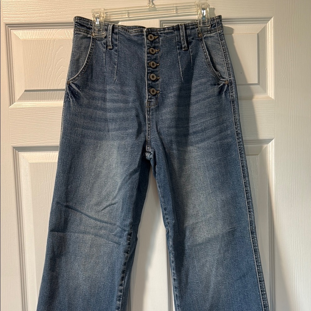 KanCan Stylish Blue Button-Fly Jeans